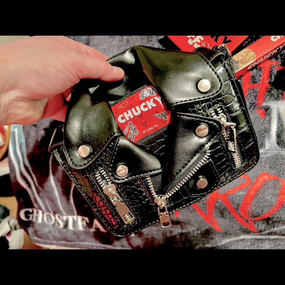 GLAMLITE-CHUCKY (HORRORS FAV DOLL) COLLAB HIS BLK LTHR JKT CROSSBODY MINI BAG
